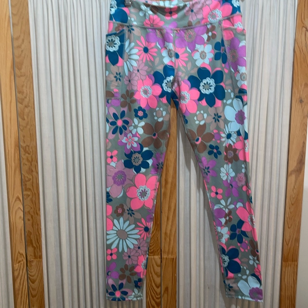 Girl athletic leggings